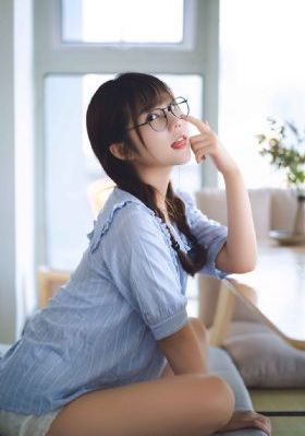 久久中文字幕制服丝袜少妇诱惑_国产剧手机在线观看